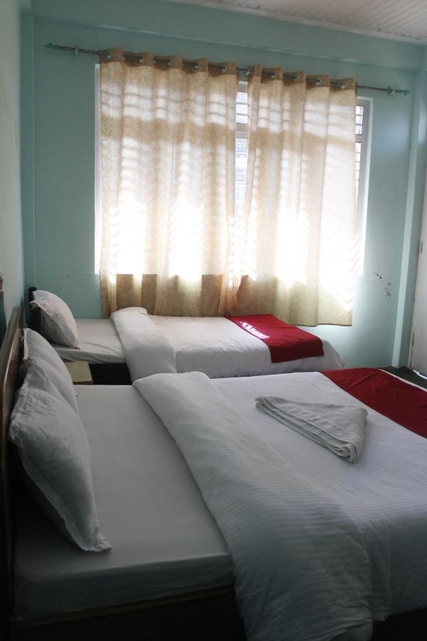 Pushpa Guest House Pokhara Exterior foto